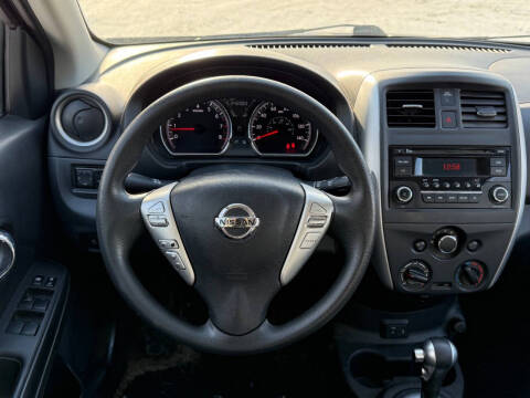 2018 Nissan Versa S Plus