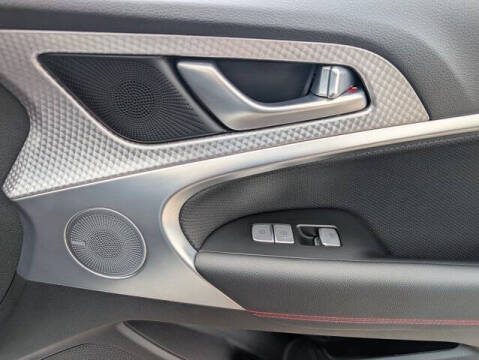 2023 Genesis G70