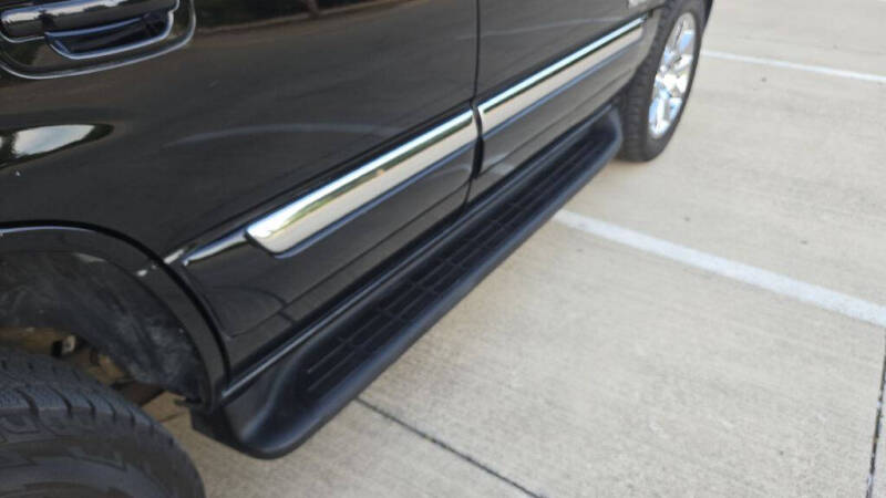 2004 GMC Yukon SLE - Photo 11