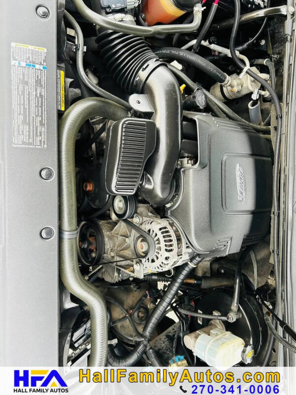 2011 Chevrolet Avalanche LS