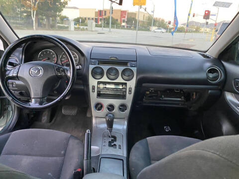 2004 Mazda MAZDA6 i