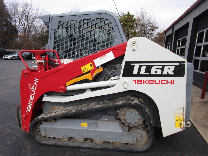 2022 TAKEUCHI TRACK LOADER for sale at JON DELLINGER AUTOMOTIVE in Springdale AR