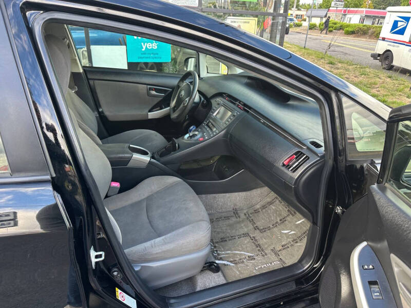 2012 Toyota Prius Two