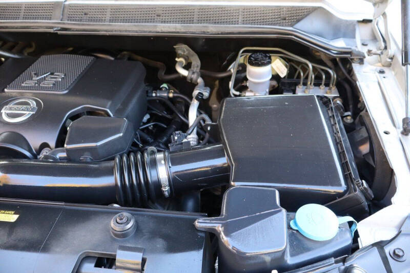 2009 Nissan Titan PRO-4X FFV