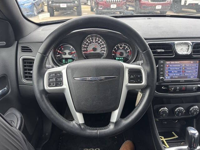 2013 Chrysler 200 Limited