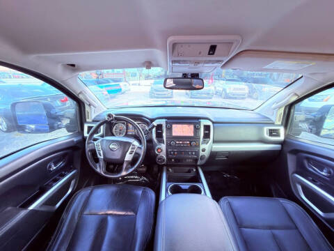 2019 Nissan Titan SV