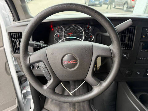 2025 GMC Savana 2500