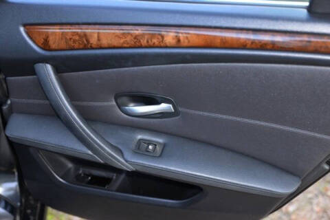 2010 BMW 5 Series 528i