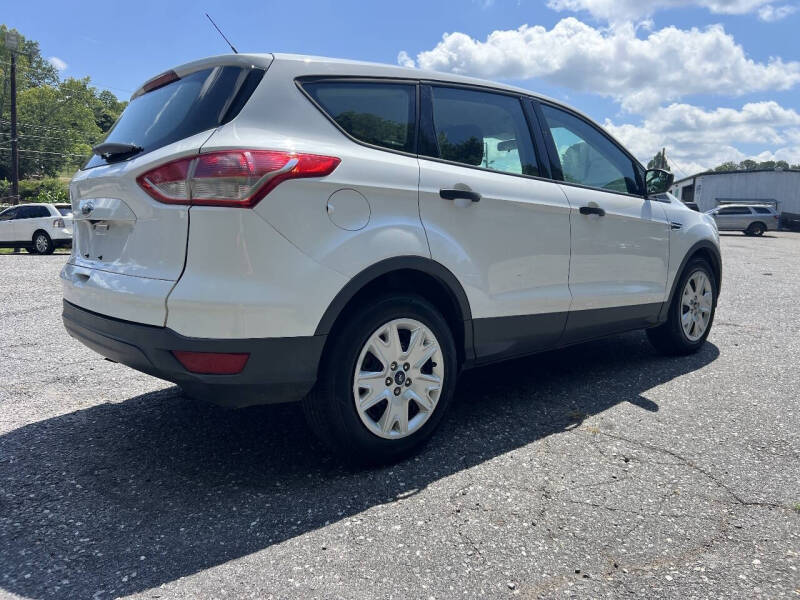 2016 Ford Escape S