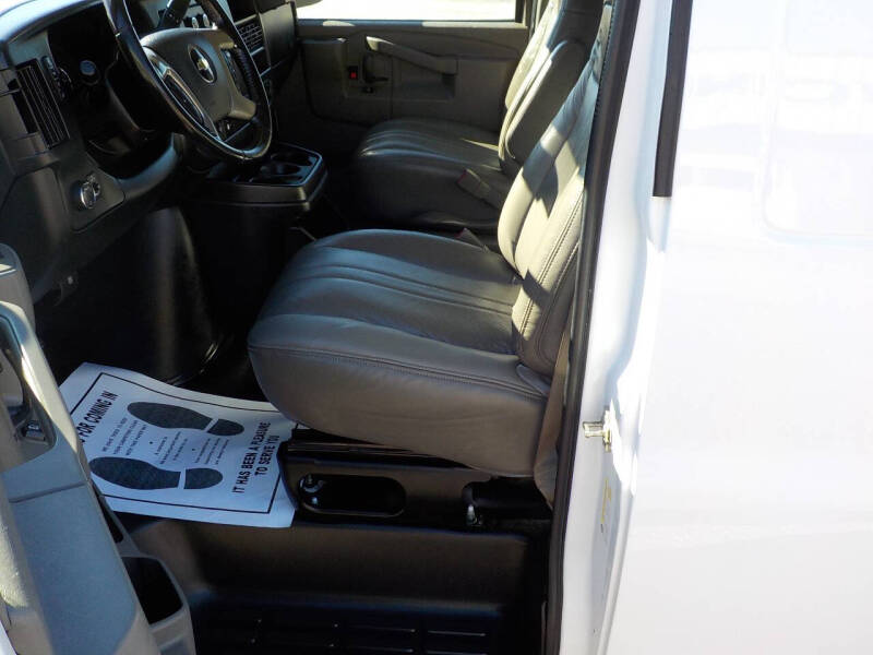 2017 Chevrolet Express 2500