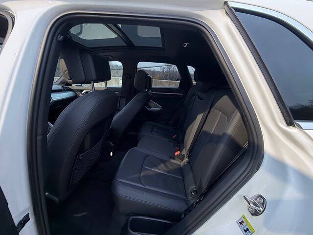 2020 Audi Q3 quattro Premium 45 TFSI