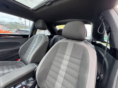 2013 Volkswagen Beetle Turbo Fender Edition