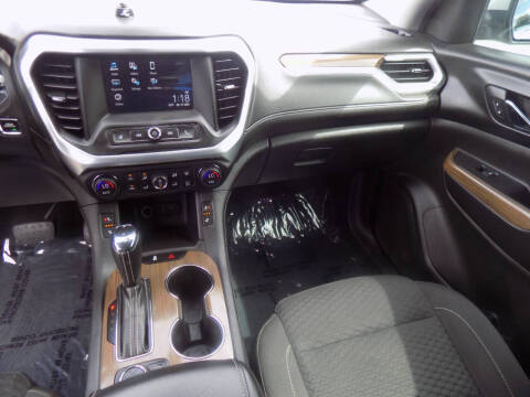 2017 GMC Acadia SLE-2