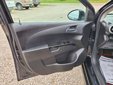 2017 Chevrolet Sonic LT Auto