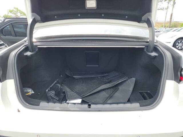 2023 BMW 7 Series 740i