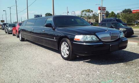 2007 Lincoln Town Car for sale at Pinellas Auto Brokers in Saint Petersburg FL