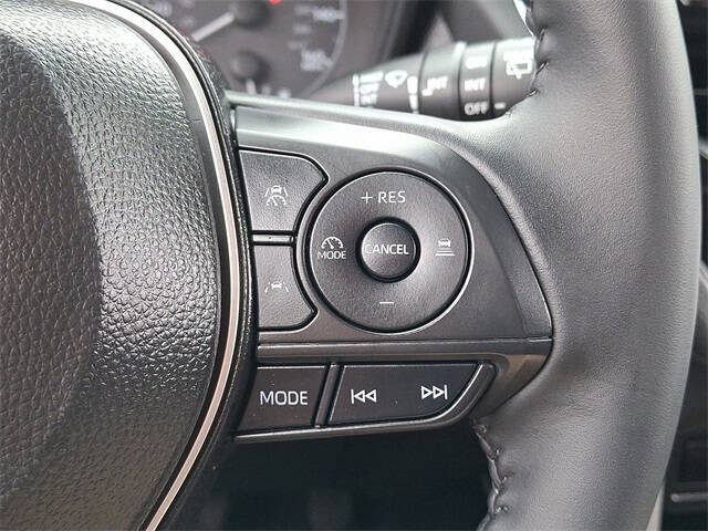 2025 Toyota Corolla Cross LE