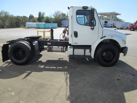 2005 Freightliner Business class M2