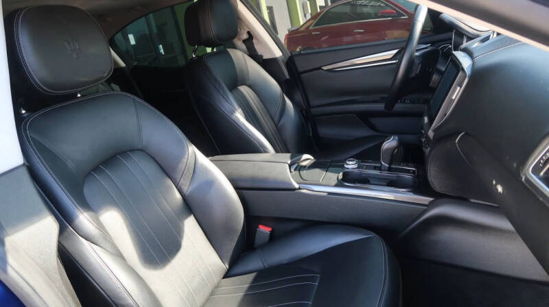 2017 Maserati Ghibli