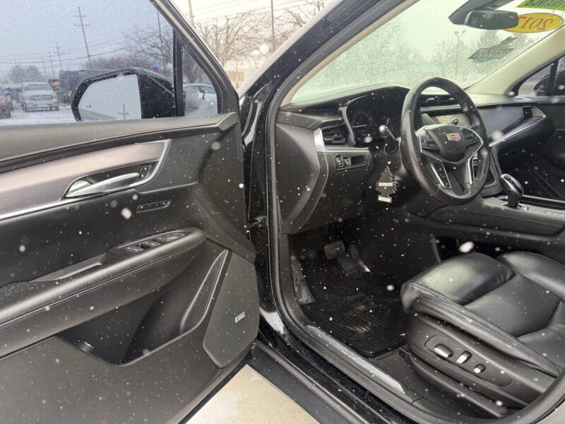 2017 Cadillac XT5 Luxury