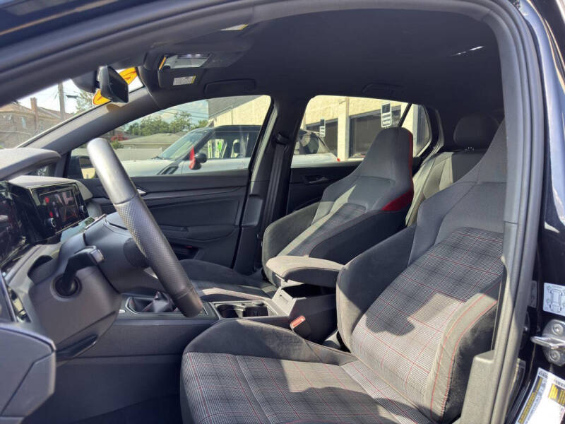 2022 Volkswagen Golf GTI S