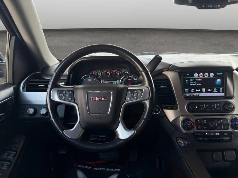 2017 GMC Yukon SLT