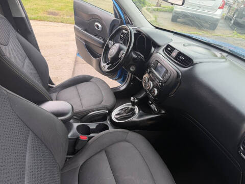 2016 Kia Soul +