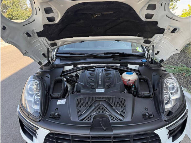 2017 Porsche Macan S