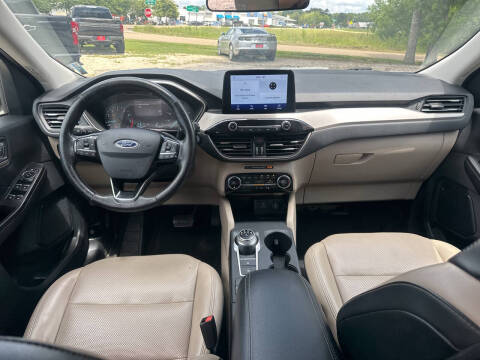 2021 Ford Escape SEL