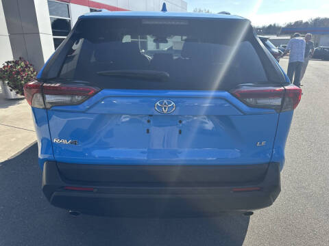 2019 Toyota RAV4 LE