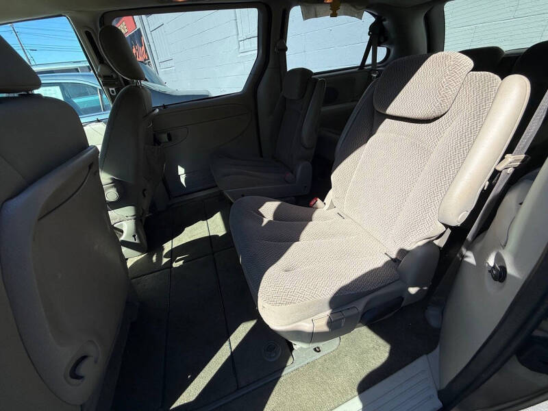 2006 Dodge Grand Caravan SXT