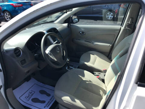 2015 Nissan Versa 1.6 S