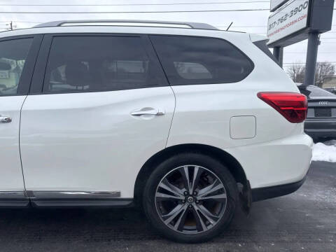 2017 Nissan Pathfinder Platinum