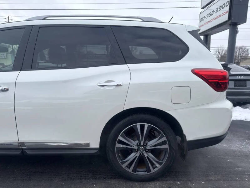 2017 Nissan Pathfinder Platinum