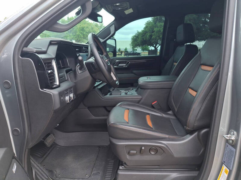 2024 GMC Sierra 2500HD AT4