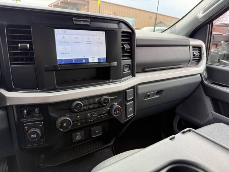 2025 Ford F-350 Super Duty XLT