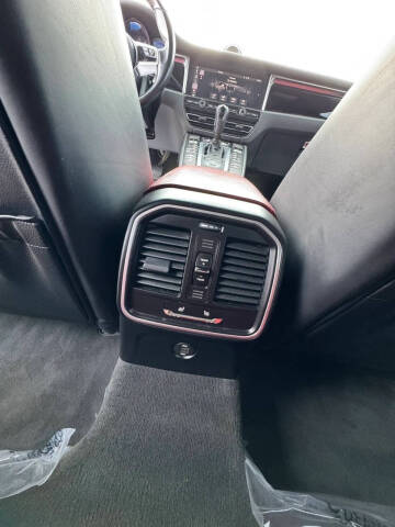 2019 Porsche Macan