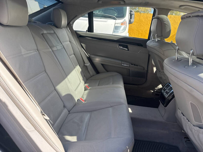 2011 Mercedes-Benz S-Class S 63 AMG