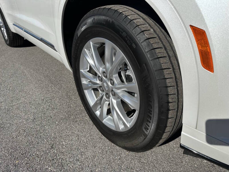 2025 Cadillac XT6 Luxury