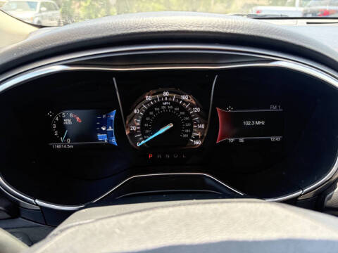 2017 Ford Fusion SE