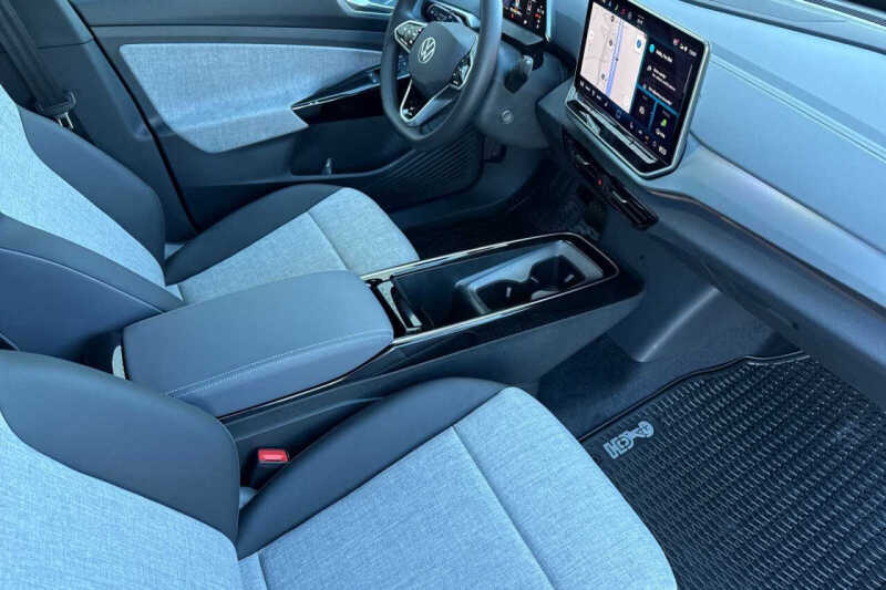 2025 Volkswagen ID.4 Pro