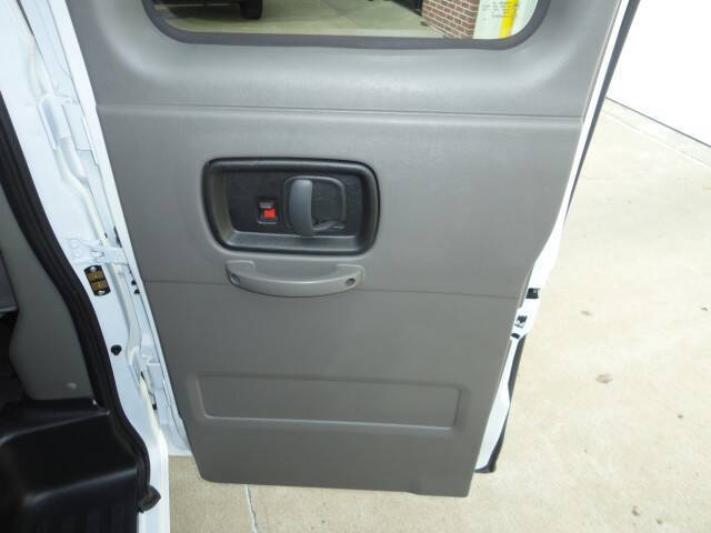 2024 GMC Savana LT 2500