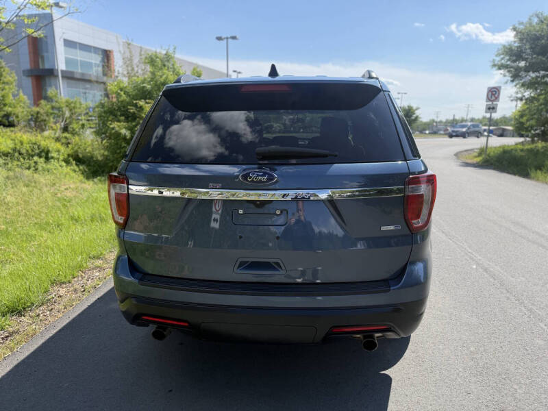 2018 Ford Explorer