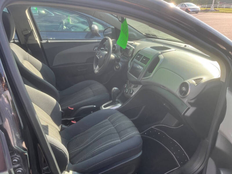 2016 Chevrolet Sonic LT Auto