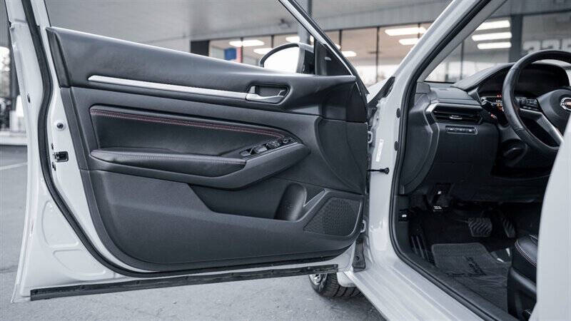 2023 Nissan Altima 2.5 SR