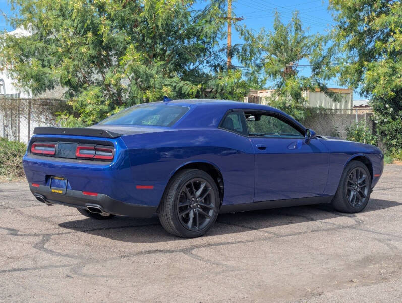 2022 Dodge Challenger SXT