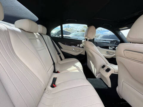 2019 Mercedes-Benz E-Class E 300