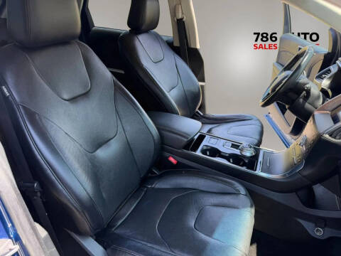 2020 Ford Edge Titanium