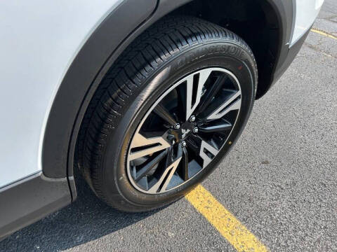 2025 Mitsubishi Eclipse Cross SE