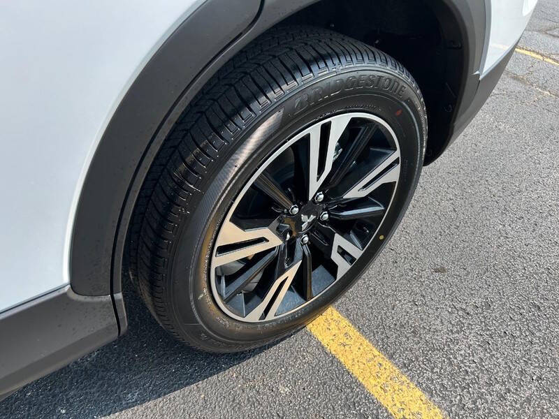 2025 Mitsubishi Eclipse Cross SE